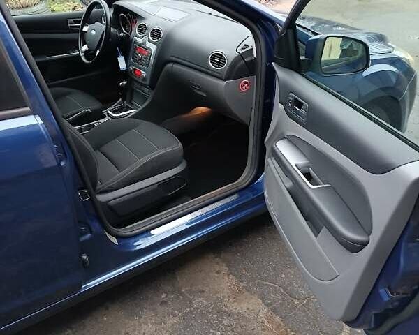 Синий Форд Фокус, объемом двигателя 1.6 л и пробегом 225 тыс. км за 5999 $, фото 8 на Automoto.ua