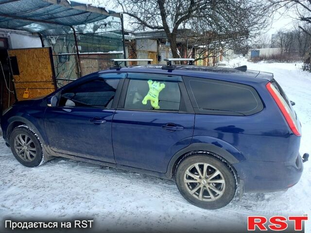 Синий Форд Фокус, объемом двигателя 1.6 л и пробегом 35000 тыс. км за 4999 $, фото 5 на Automoto.ua