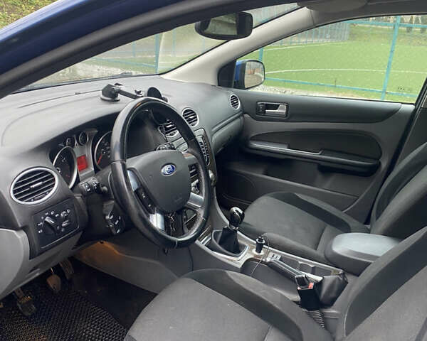 Синій Форд Фокус, об'ємом двигуна 1.6 л та пробігом 243 тис. км за 4999 $, фото 5 на Automoto.ua