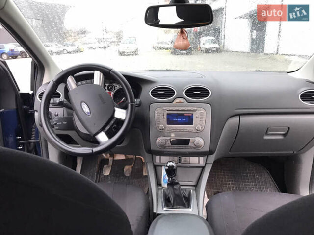 Синий Форд Фокус, объемом двигателя 1.6 л и пробегом 202 тыс. км за 5950 $, фото 7 на Automoto.ua