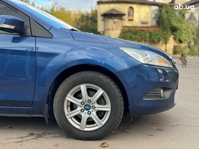Синий Форд Фокус, объемом двигателя 1.6 л и пробегом 254 тыс. км за 5240 $, фото 12 на Automoto.ua