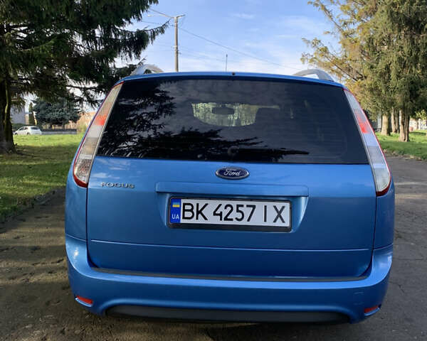 Синій Форд Фокус, об'ємом двигуна 1.6 л та пробігом 185 тис. км за 6300 $, фото 3 на Automoto.ua