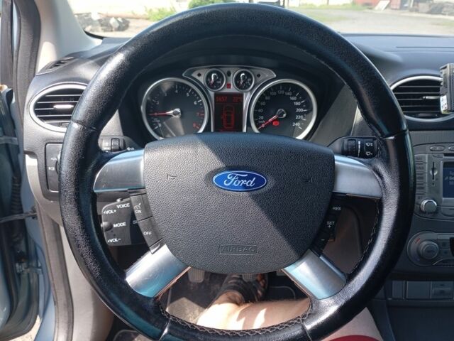 Синій Форд Фокус, об'ємом двигуна 1.6 л та пробігом 187 тис. км за 5500 $, фото 16 на Automoto.ua