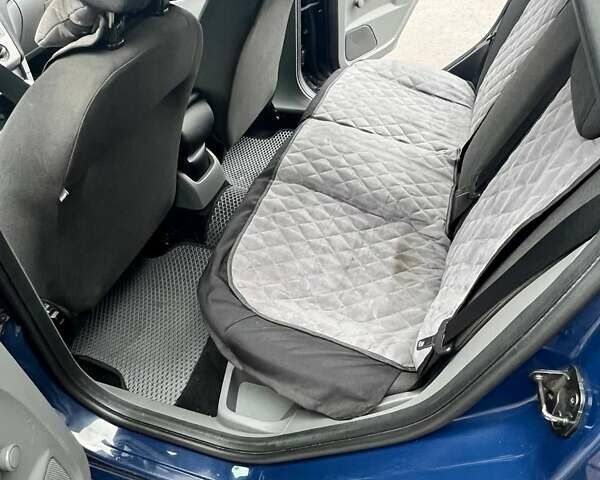 Синий Форд Фокус, объемом двигателя 1.56 л и пробегом 232 тыс. км за 5499 $, фото 5 на Automoto.ua