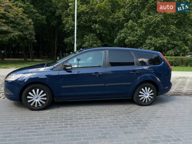 Синий Форд Фокус, объемом двигателя 1.6 л и пробегом 252 тыс. км за 5500 $, фото 2 на Automoto.ua