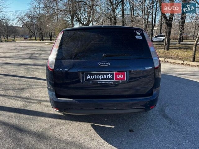 Синий Форд Фокус, объемом двигателя 1.8 л и пробегом 233 тыс. км за 4990 $, фото 5 на Automoto.ua