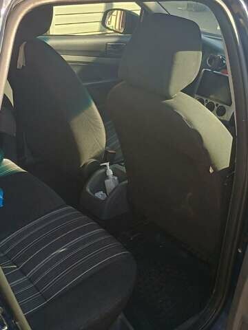 Синий Форд Фокус, объемом двигателя 1.39 л и пробегом 290 тыс. км за 4999 $, фото 4 на Automoto.ua