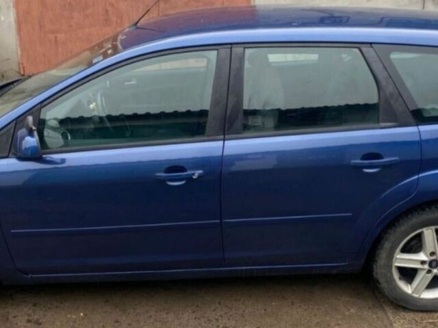 Синий Форд Фокус, объемом двигателя 1.6 л и пробегом 250 тыс. км за 3999 $, фото 1 на Automoto.ua