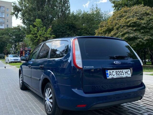 Синий Форд Фокус, объемом двигателя 1.6 л и пробегом 252 тыс. км за 5500 $, фото 1 на Automoto.ua