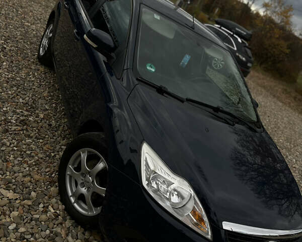 Синій Форд Фокус, об'ємом двигуна 1.6 л та пробігом 287 тис. км за 4999 $, фото 8 на Automoto.ua