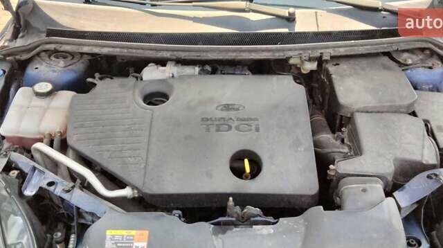 Синій Форд Фокус, об'ємом двигуна 1.8 л та пробігом 288 тис. км за 6000 $, фото 7 на Automoto.ua