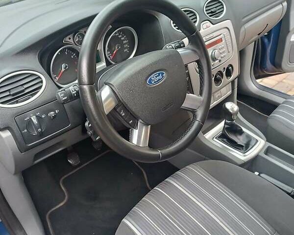 Синій Форд Фокус, об'ємом двигуна 1.6 л та пробігом 201 тис. км за 5950 $, фото 15 на Automoto.ua