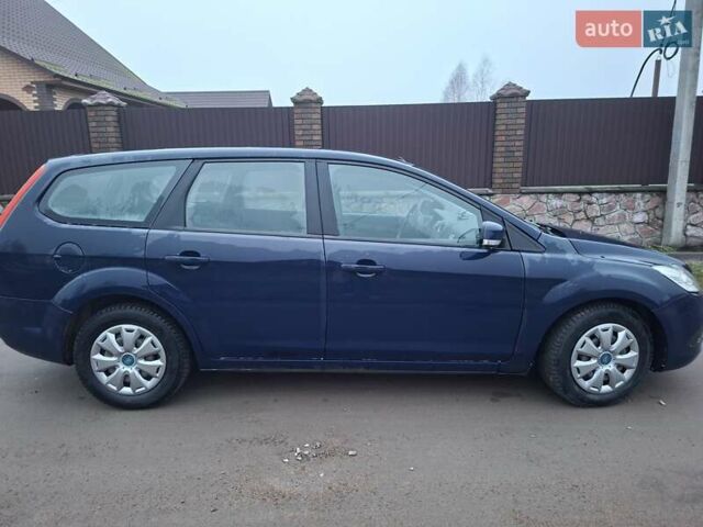 Синий Форд Фокус, объемом двигателя 1.6 л и пробегом 232 тыс. км за 5000 $, фото 4 на Automoto.ua