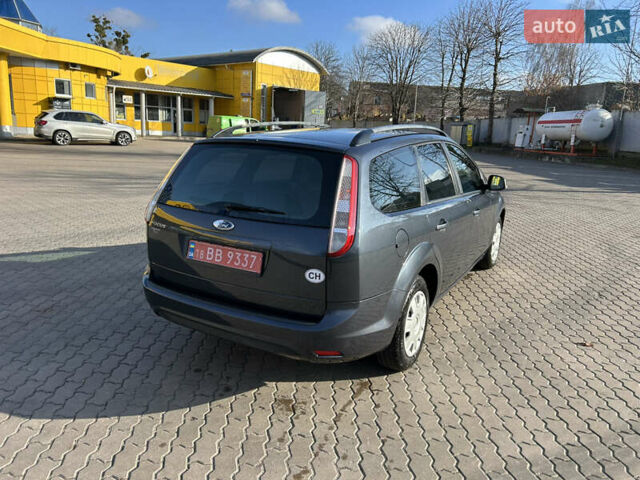 Синий Форд Фокус, объемом двигателя 1.6 л и пробегом 225 тыс. км за 5300 $, фото 5 на Automoto.ua