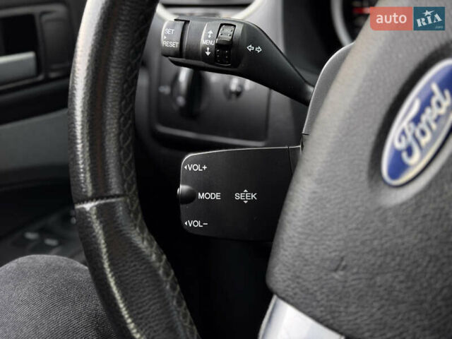 Синий Форд Фокус, объемом двигателя 1.56 л и пробегом 239 тыс. км за 5800 $, фото 22 на Automoto.ua