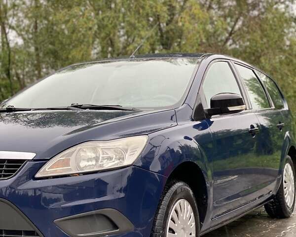 Синій Форд Фокус, об'ємом двигуна 1.6 л та пробігом 218 тис. км за 3999 $, фото 1 на Automoto.ua