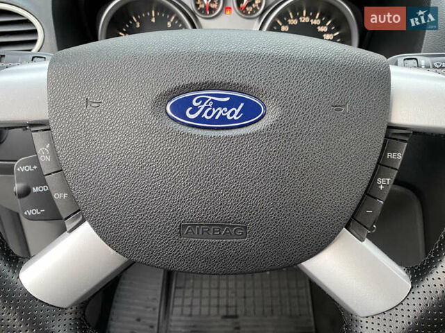 Синий Форд Фокус, объемом двигателя 1.6 л и пробегом 200 тыс. км за 5200 $, фото 44 на Automoto.ua