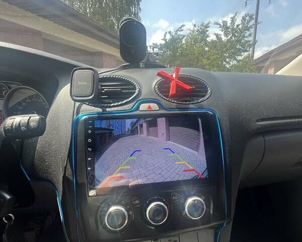 Синій Форд Фокус, об'ємом двигуна 1.6 л та пробігом 218 тис. км за 4999 $, фото 15 на Automoto.ua