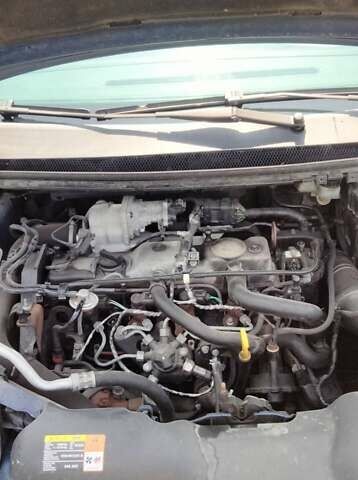 Синій Форд Фокус, об'ємом двигуна 1.8 л та пробігом 288 тис. км за 6000 $, фото 6 на Automoto.ua