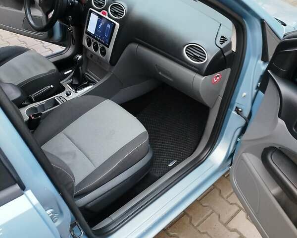 Синій Форд Фокус, об'ємом двигуна 1.56 л та пробігом 300 тис. км за 5400 $, фото 10 на Automoto.ua