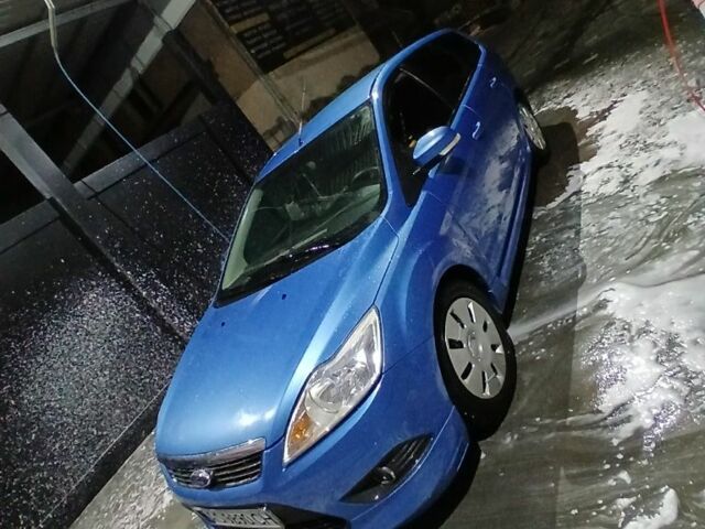 Синій Форд Фокус, об'ємом двигуна 1.6 л та пробігом 376 тис. км за 5200 $, фото 10 на Automoto.ua