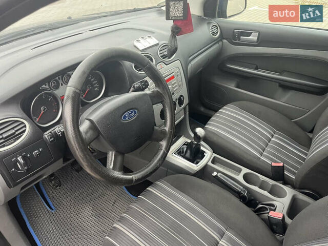 Синій Форд Фокус, об'ємом двигуна 1.6 л та пробігом 301 тис. км за 3850 $, фото 19 на Automoto.ua