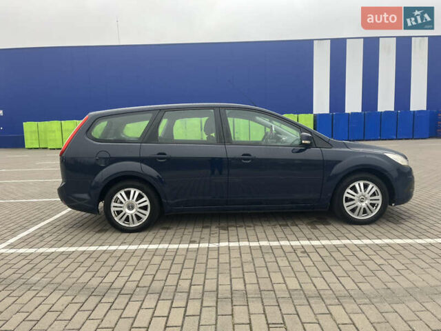 Синій Форд Фокус, об'ємом двигуна 1.6 л та пробігом 301 тис. км за 3850 $, фото 13 на Automoto.ua