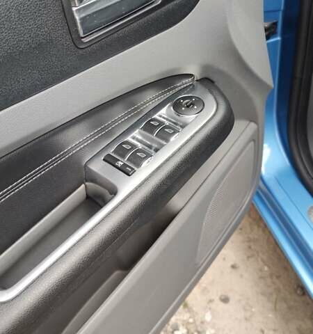 Синій Форд Фокус, об'ємом двигуна 1.8 л та пробігом 220 тис. км за 5700 $, фото 7 на Automoto.ua