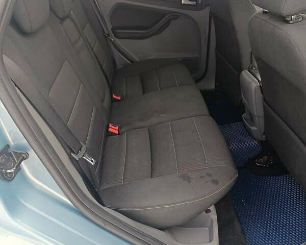 Синій Форд Фокус, об'ємом двигуна 1.6 л та пробігом 204 тис. км за 5500 $, фото 7 на Automoto.ua