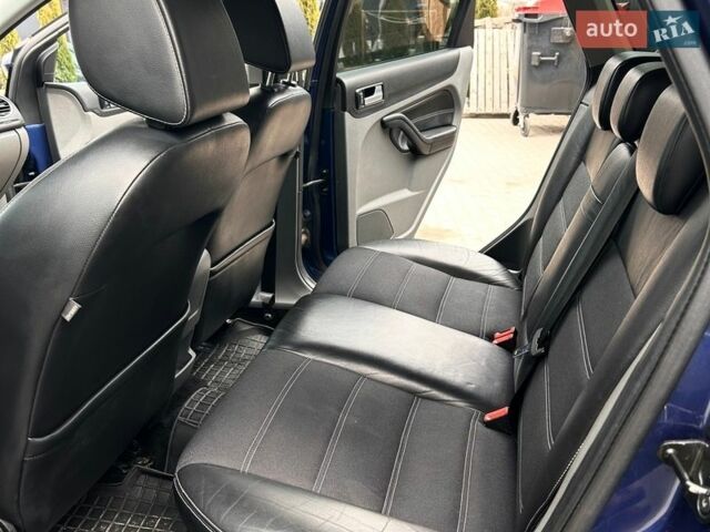 Синий Форд Фокус, объемом двигателя 1.6 л и пробегом 320 тыс. км за 5800 $, фото 15 на Automoto.ua