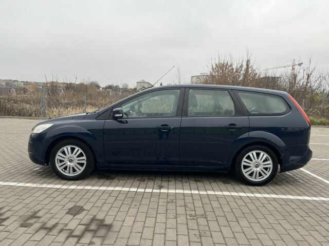 Синий Форд Фокус, объемом двигателя 1.6 л и пробегом 300 тыс. км за 3700 $, фото 1 на Automoto.ua