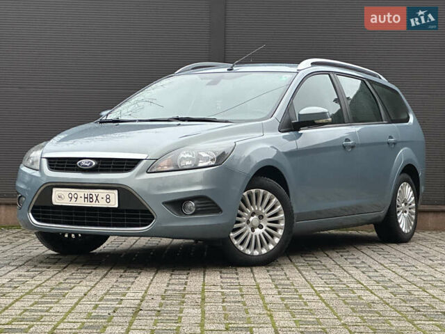 Синий Форд Фокус, объемом двигателя 1.6 л и пробегом 243 тыс. км за 5950 $, фото 1 на Automoto.ua