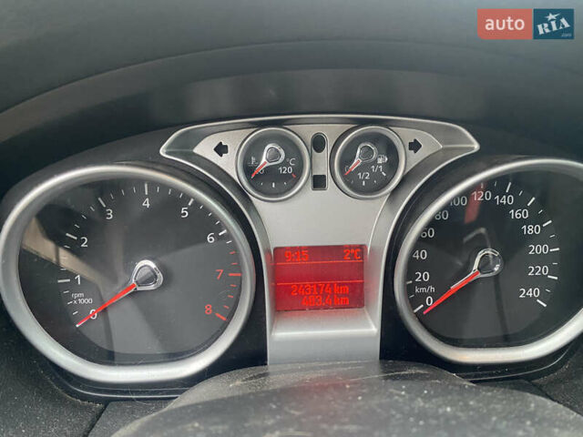 Синій Форд Фокус, об'ємом двигуна 1.6 л та пробігом 243 тис. км за 4999 $, фото 6 на Automoto.ua