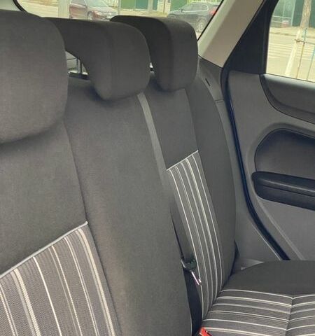 Синий Форд Фокус, объемом двигателя 1.6 л и пробегом 164 тыс. км за 5700 $, фото 42 на Automoto.ua