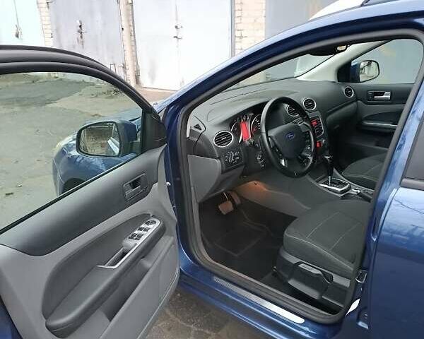 Синий Форд Фокус, объемом двигателя 1.6 л и пробегом 225 тыс. км за 5999 $, фото 7 на Automoto.ua