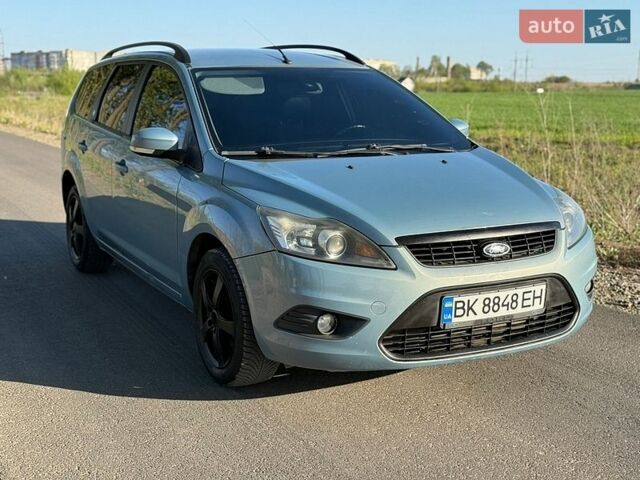 Синий Форд Фокус, объемом двигателя 1.56 л и пробегом 256 тыс. км за 5100 $, фото 2 на Automoto.ua