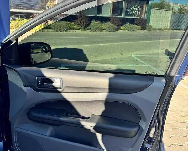 Форд Фокус 2008 в Киеве на Automoto.ua Синий Форд Фокус, объемом двигателя 1.6 л и пробегом 278 тыс. км за 4500 $, фото 9 на Automoto.ua