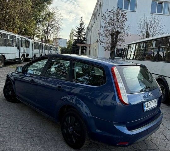 Синий Форд Фокус, объемом двигателя 1.6 л и пробегом 276 тыс. км за 3503 $, фото 1 на Automoto.ua