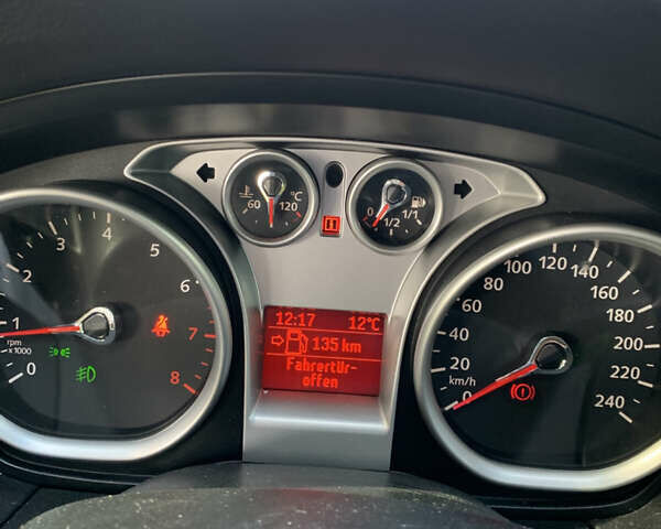 Синій Форд Фокус, об'ємом двигуна 1.6 л та пробігом 185 тис. км за 6300 $, фото 13 на Automoto.ua