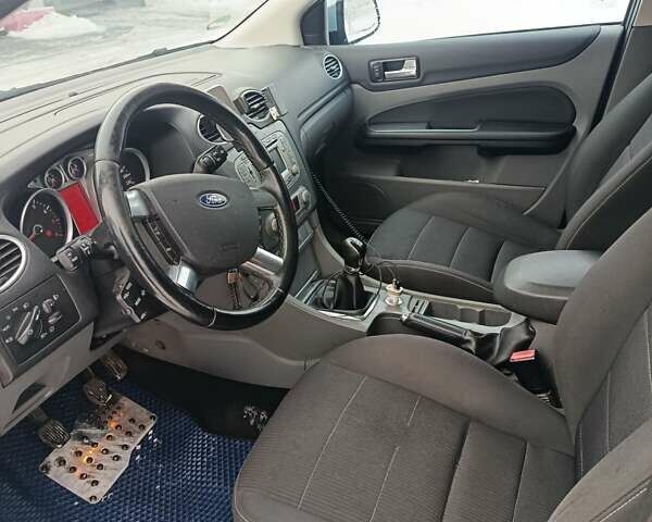 Синій Форд Фокус, об'ємом двигуна 1.6 л та пробігом 204 тис. км за 5500 $, фото 5 на Automoto.ua