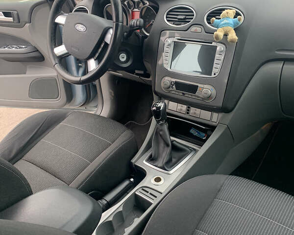 Синий Форд Фокус, объемом двигателя 1.6 л и пробегом 249 тыс. км за 6000 $, фото 42 на Automoto.ua