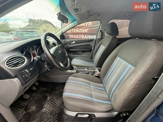 Синий Форд Фокус, объемом двигателя 1.56 л и пробегом 313 тыс. км за 3900 $, фото 10 на Automoto.ua