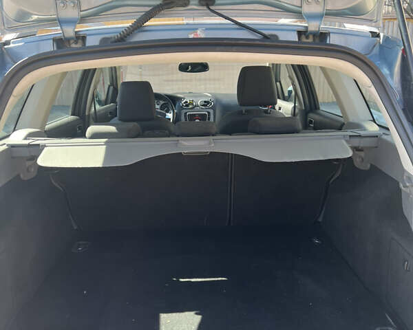 Синий Форд Фокус, объемом двигателя 1.8 л и пробегом 201 тыс. км за 5100 $, фото 17 на Automoto.ua