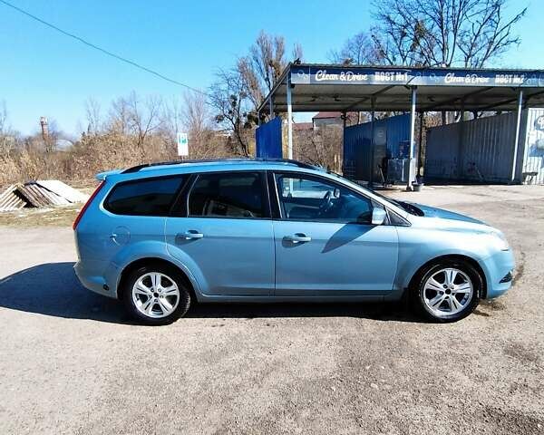 Синій Форд Фокус, об'ємом двигуна 1.6 л та пробігом 284 тис. км за 4700 $, фото 7 на Automoto.ua