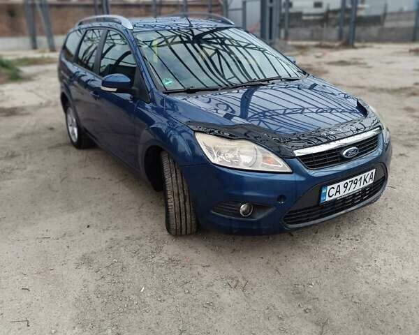 Синій Форд Фокус, об'ємом двигуна 2 л та пробігом 256 тис. км за 5800 $, фото 1 на Automoto.ua