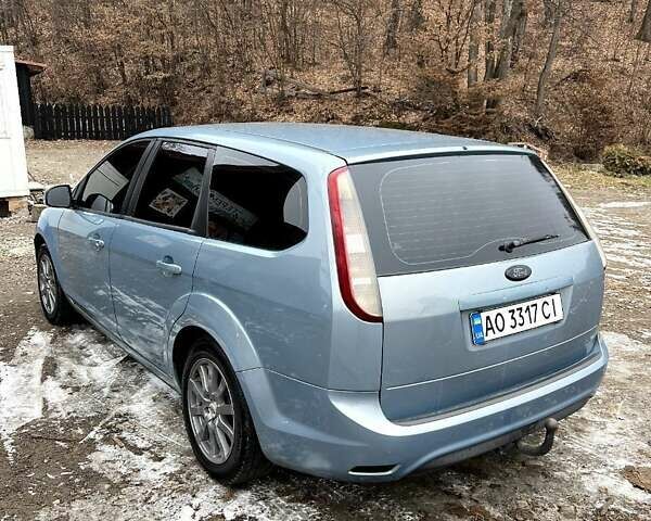 Синій Форд Фокус, об'ємом двигуна 2 л та пробігом 216 тис. км за 4950 $, фото 7 на Automoto.ua