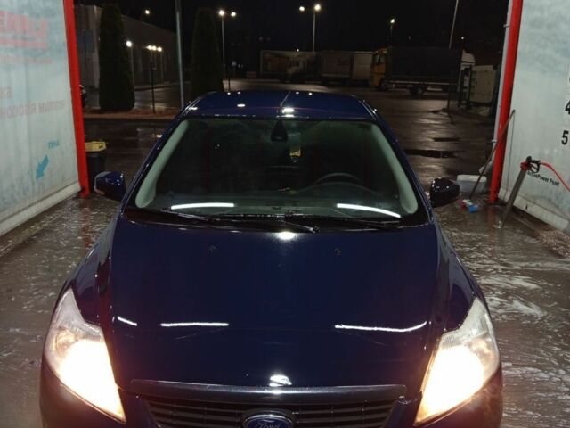 Синий Форд Фокус, объемом двигателя 1.6 л и пробегом 283 тыс. км за 5500 $, фото 1 на Automoto.ua