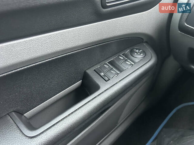 Синий Форд Фокус, объемом двигателя 1.6 л и пробегом 225 тыс. км за 5100 $, фото 27 на Automoto.ua