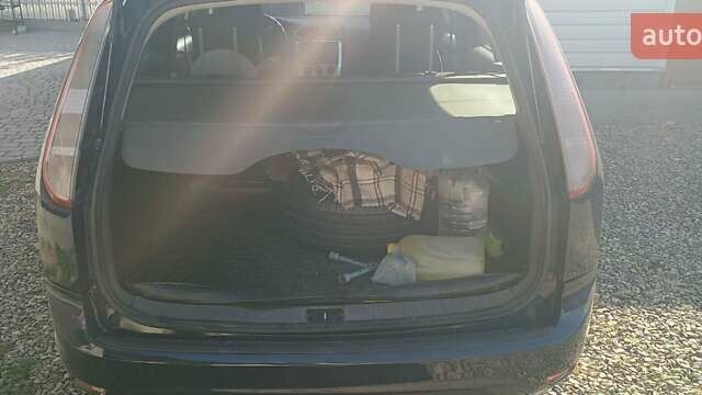 Синий Форд Фокус, объемом двигателя 1.39 л и пробегом 290 тыс. км за 4999 $, фото 2 на Automoto.ua