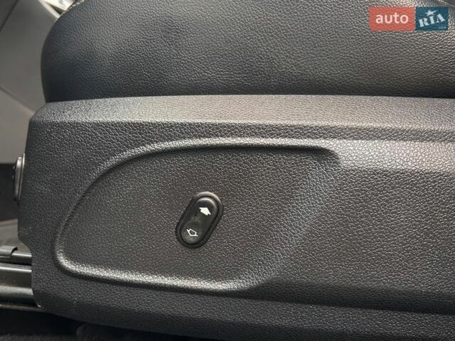 Синий Форд Фокус, объемом двигателя 1.6 л и пробегом 320 тыс. км за 5800 $, фото 12 на Automoto.ua